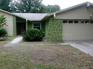 6913 Barry Rd, Tampa, FL 33634