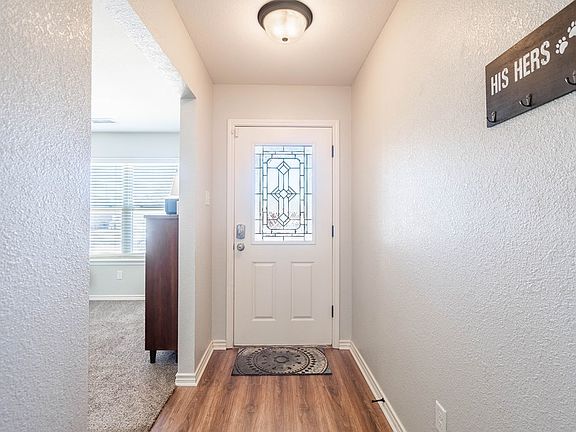 4th image of 1108 Porterfield Rd