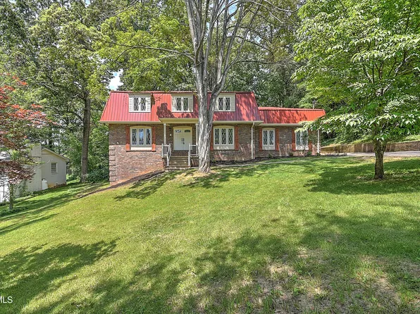 505 Red Oak Ln, Kingsport, TN 37663