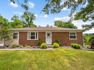 9882 Skyridge Dr, Cincinnati, OH 45252