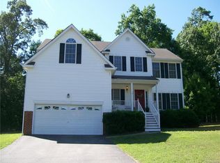 2920 Lyndhurst Pl, Chester, VA 23831