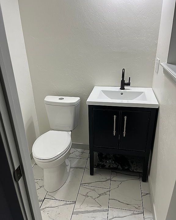 2nd image of 802 E Georgia St