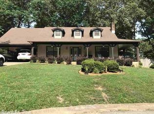 4 Liberty Pl, White Hall, AR 71602