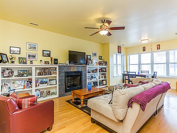 2nd image of 4403 S Lake Park Ave Unit 2