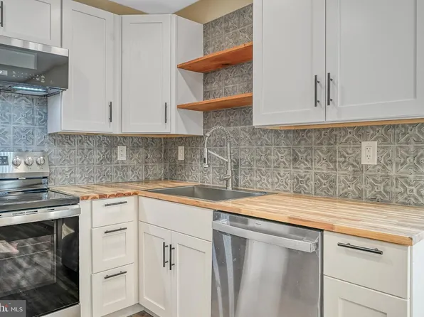 259 Redbud Dr, Louisa, VA 23093