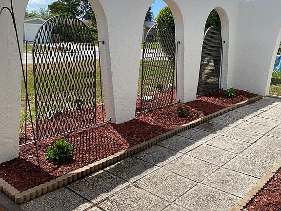 3rd image of 6037 Cecelia Dr