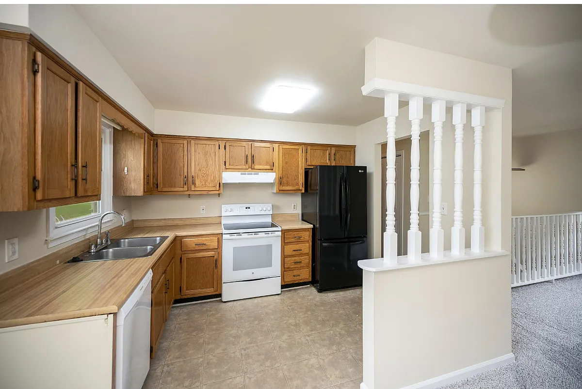 Building Photo - 2111 Mill Garden Dr