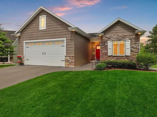 529 Golf Side Ct, Hortonville, WI 54944