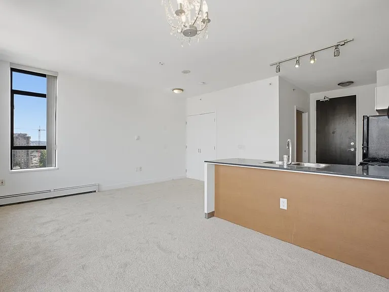 151 W 2nd St #1906 — Photo 10