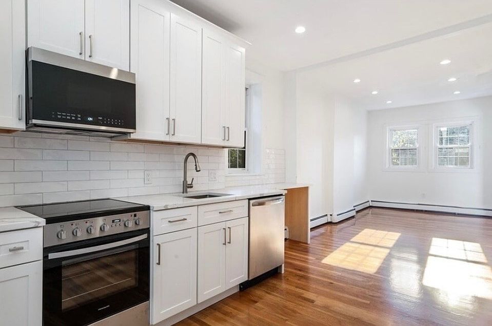 1st image of 101 Rutherford Ave #2