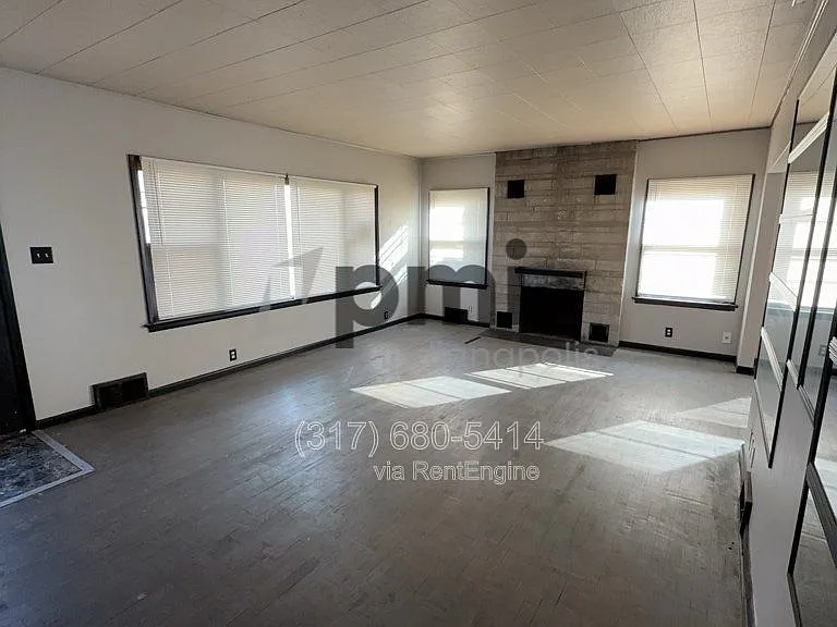 2613 Louise St — Photo 18