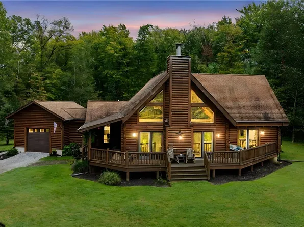 1060 Jackie St, Jefferson, OH 44047