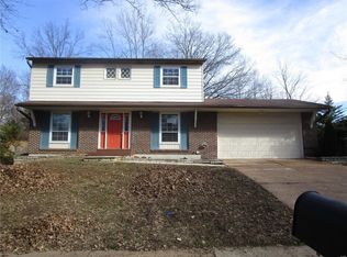 5568 Wieland Dr, Saint Louis, MO 63128