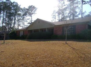 11 Katherine St, Laurel, MS 39440