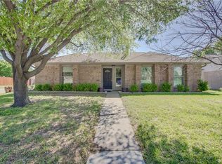 2804 Independence Dr, Mesquite, TX 75150