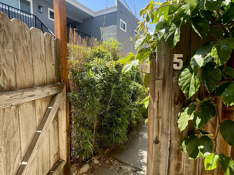 11818 Gateway Blvd #5B — Photo 17