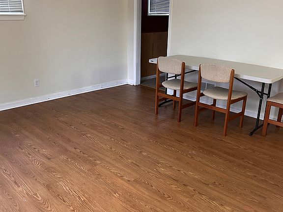 5th image of 27307 Lenox Ave