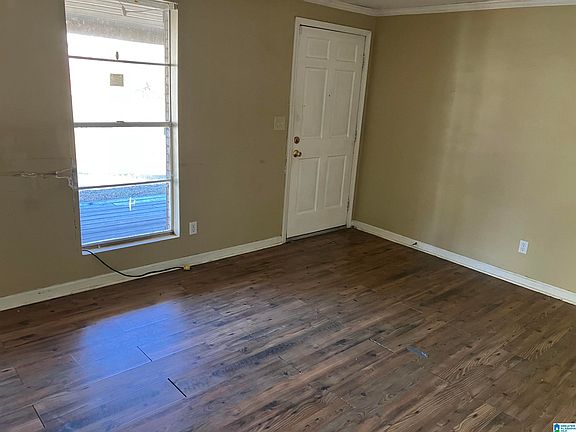 4th image of 630 Willow Bend Ln
