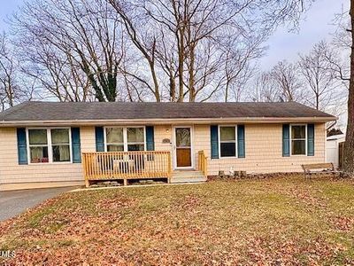 25 Chain Boulevard, Bayville, NJ, 08721