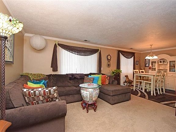5th image of 5442 Bluesky Dr Unit 1