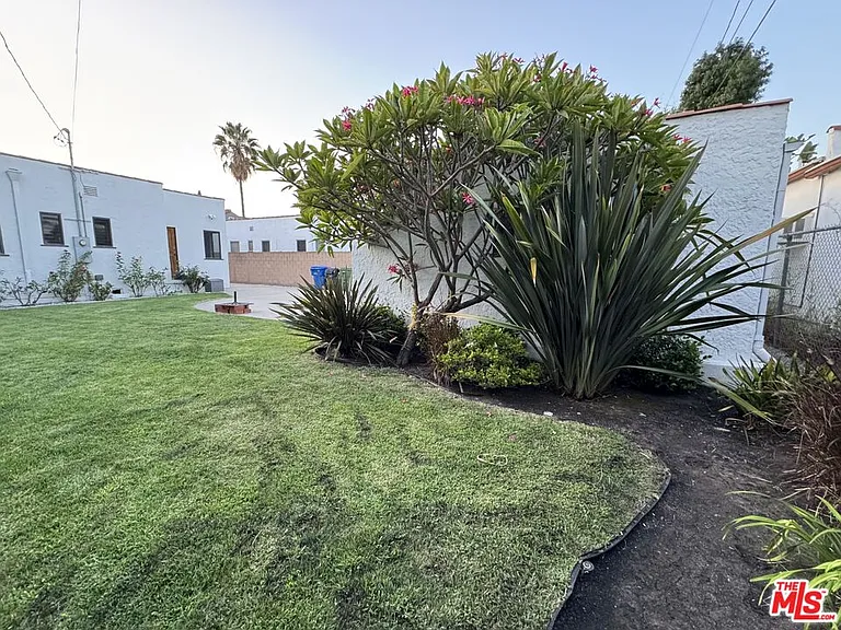326 N La Jolla Ave — Photo 59