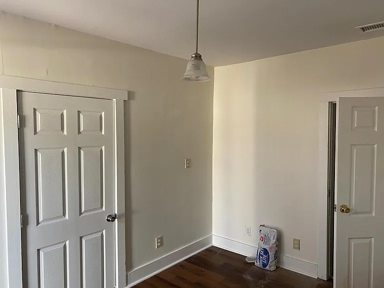 2229 Delano St #A — Photo 12