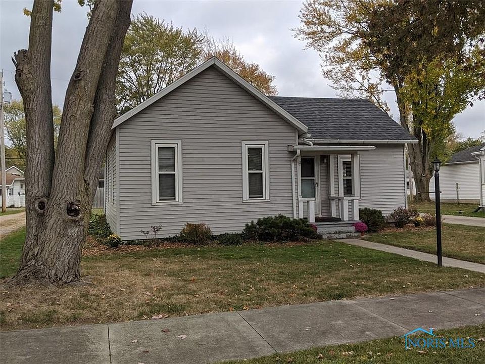 1st image of 1056 N Sheffield Ave