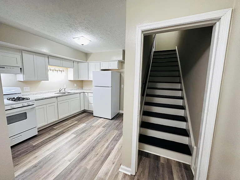 115 Carman Ave #24 — Photo 12
