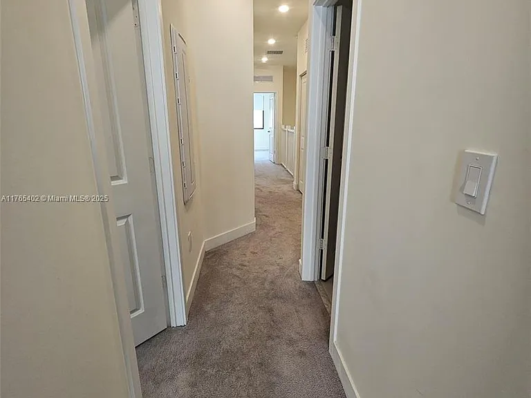 4645 NW 83rd Pkwy — Photo 17