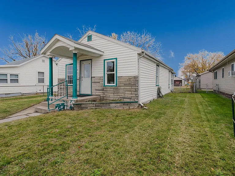 810 Somerset Ave — Photo 4