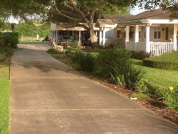5th image of 1505 E Bayshore Dr