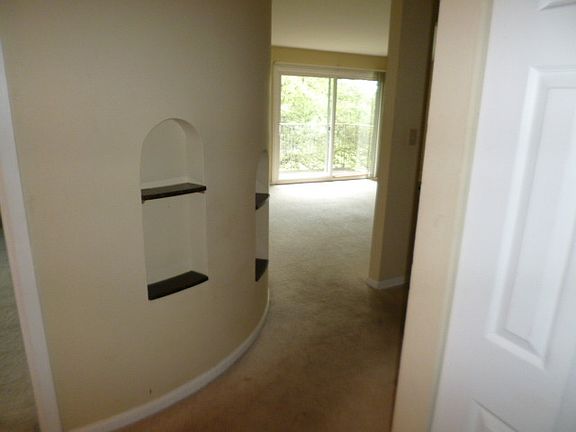 4th image of 4515 Blackhawk Ln APT 203