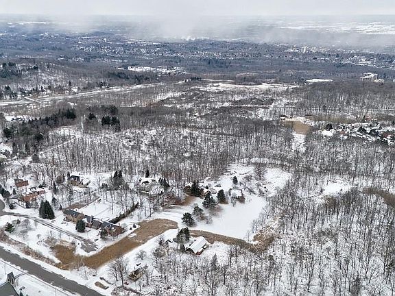 3rd image of 1127 & 1135 Old Mohawk Rd