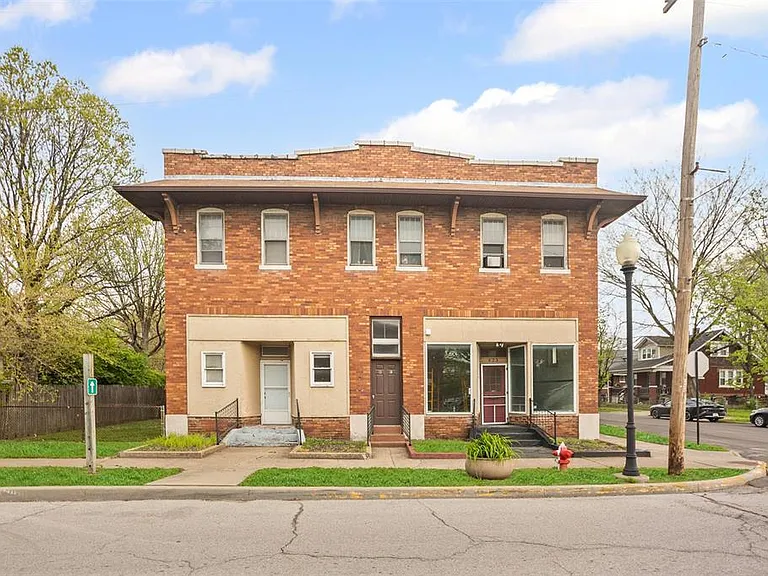 821 Niedringhaus Ave #A — Photo 2