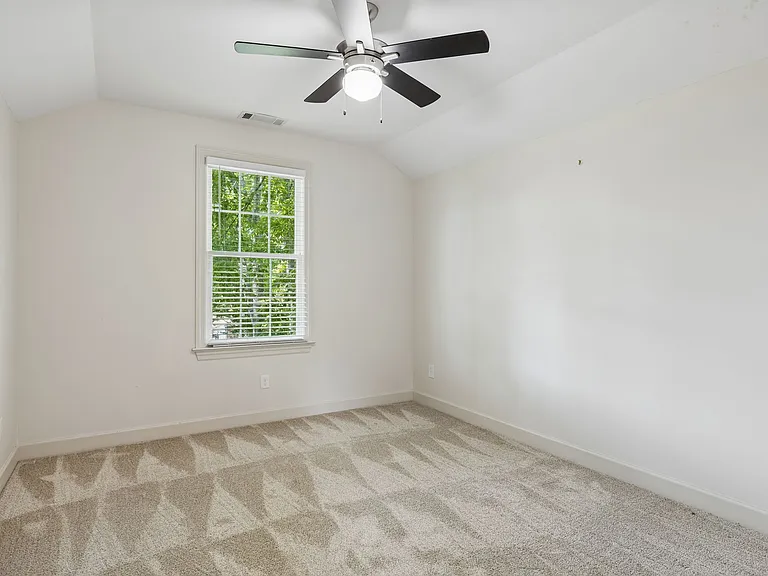 1011 Bate Ave — Photo 28