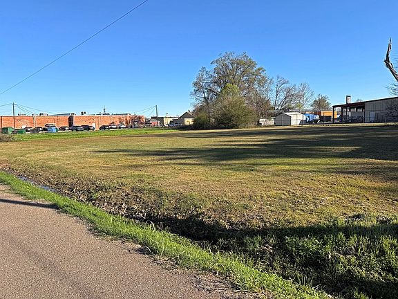 3rd image of N/a Second St