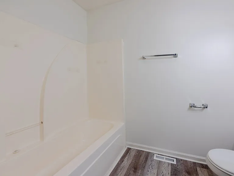 321 W South Ave — Photo 15
