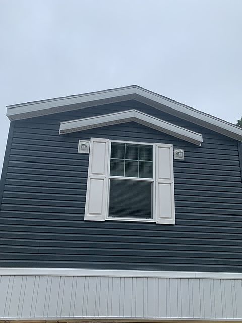 2nd image of 8924 Briarwood Ave