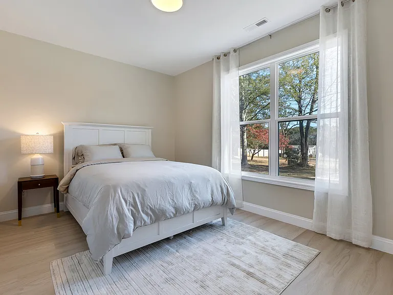 170 Weaver Rd #B — Photo 28