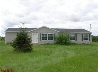 66 Coon Creek Dr, Hawk Point, MO 63349