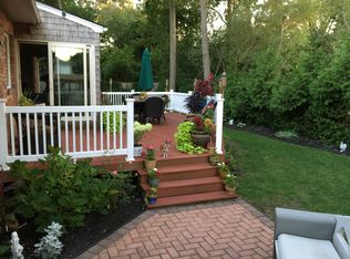 8 Willis Ave, Ronkonkoma, NY 11779