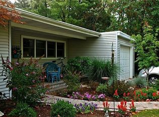 1120 Clair Cir, Ann Arbor, MI 48103