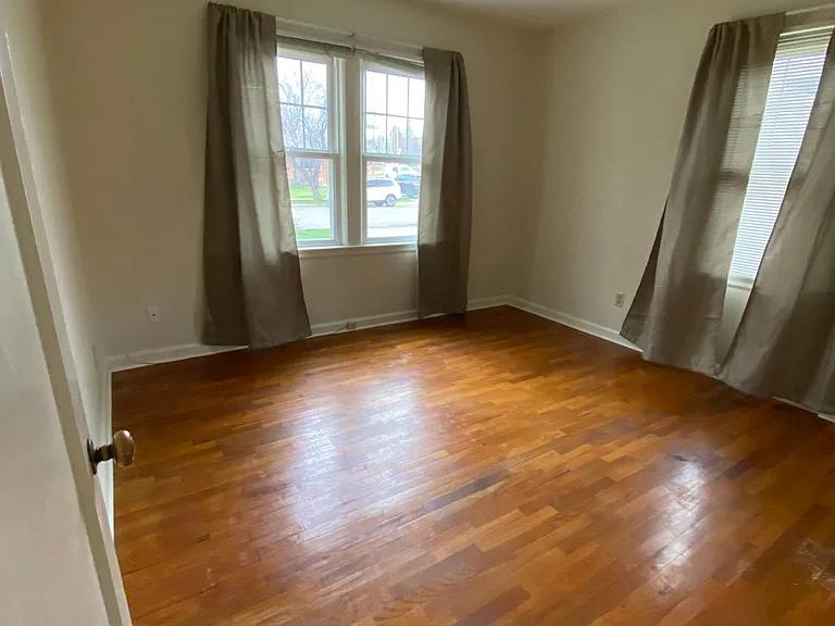 2327 Spruce St — Photo 12