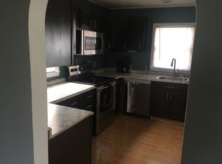 636 Maple St, Grand Ledge, MI 48837