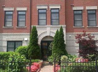 12086 Kinsley Pl, Reston, VA 20190