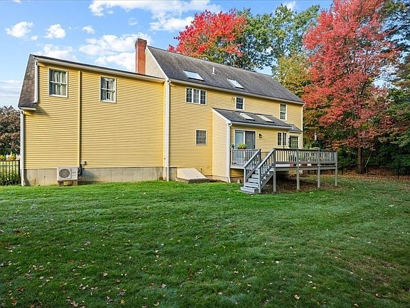 2nd image of 38 Hemlock Dr