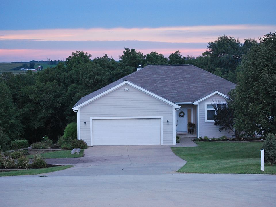 2284 Dakota Wood Drive-front