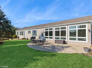 5673 Riverside Rd, Coloma, MI 49038