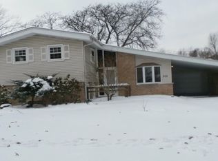 206 Westwood Dr, Park Forest, IL