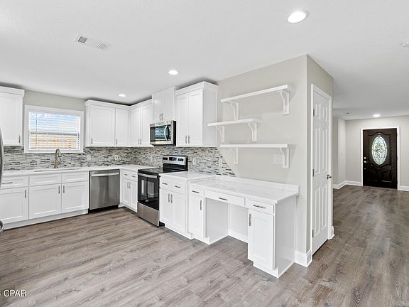 4th image of 6300 Lake Joanna Cir